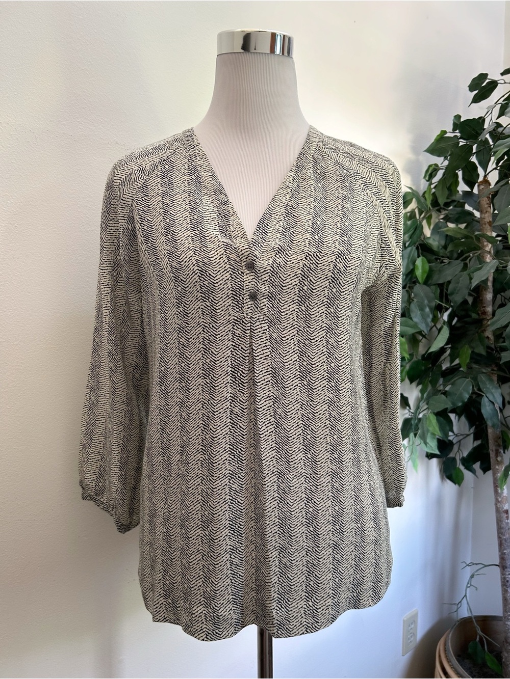 Joie 100% Silk Print Blouse